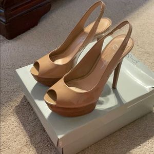 Jessica Simpson platform patent leather sandals